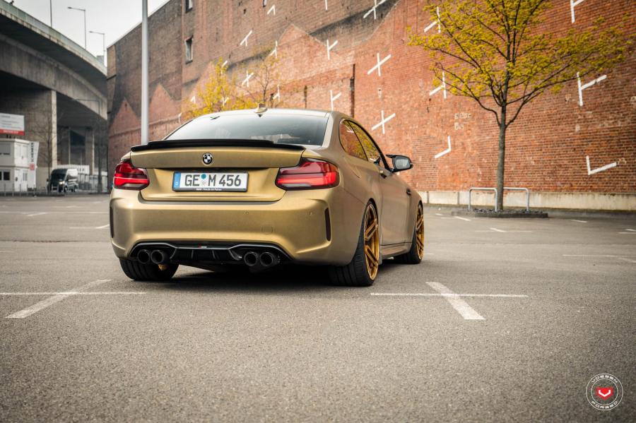  BMW M2 Coupe on Vossen Wheels (HC-1) 2019 года  (фото 4 из 22)